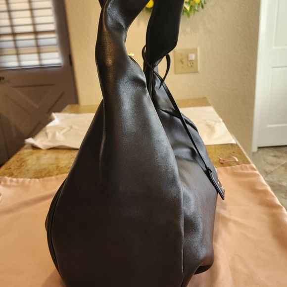 Stuart Weitzman Black Italian Leather Hobo Bag Made In Italy - Picture 3 of 11